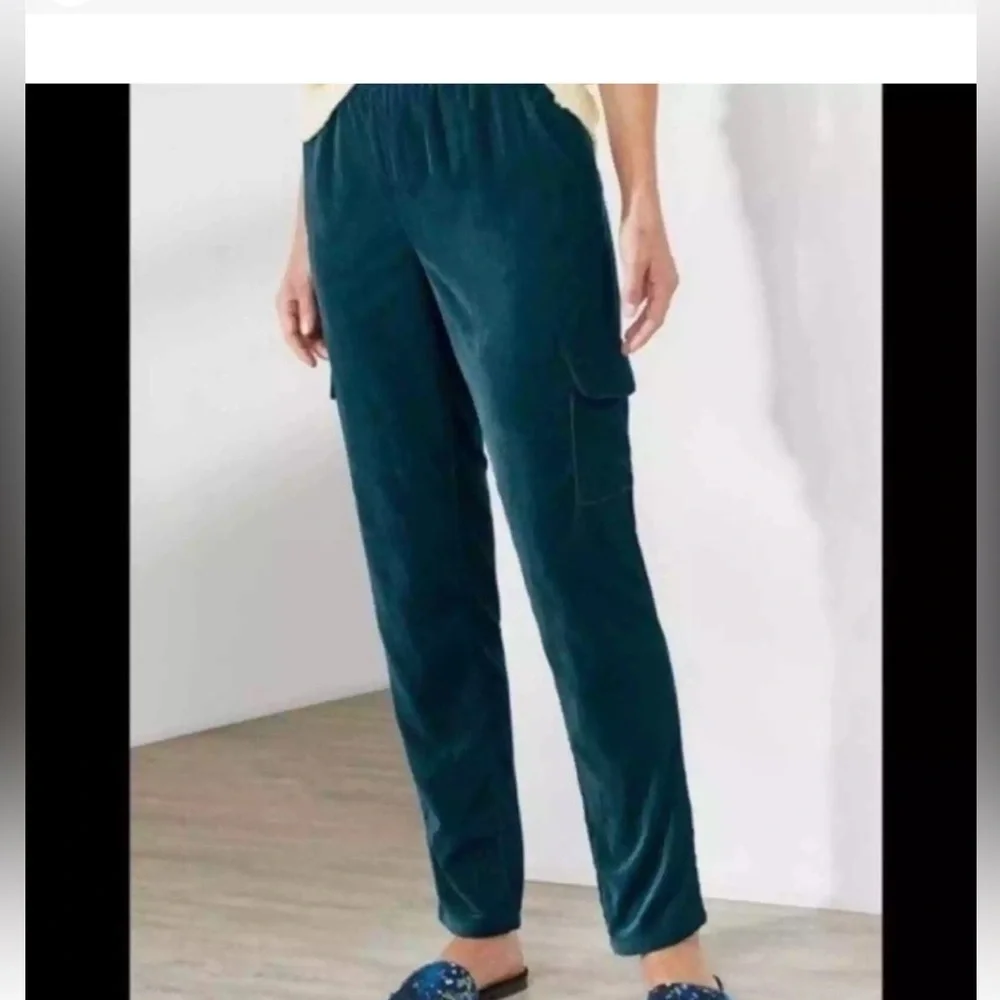 Soft Surroundings Emerald Green Velvet Cargo Utility Pull on Pants Size Medium